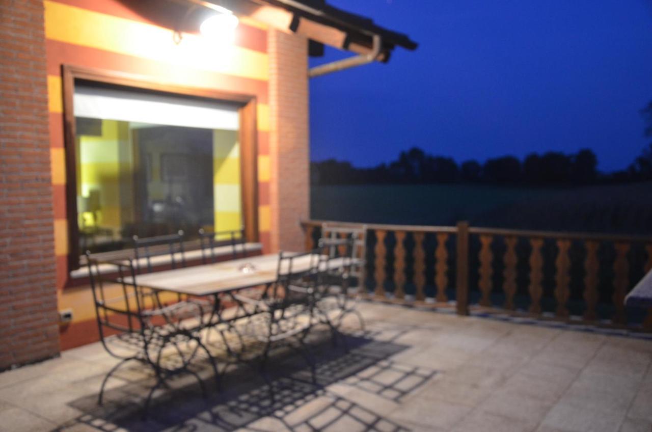 B&B Il Castelletto Pinerolo Bagian luar foto