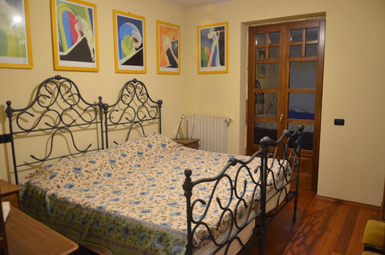 B&B Il Castelletto Pinerolo Bagian luar foto