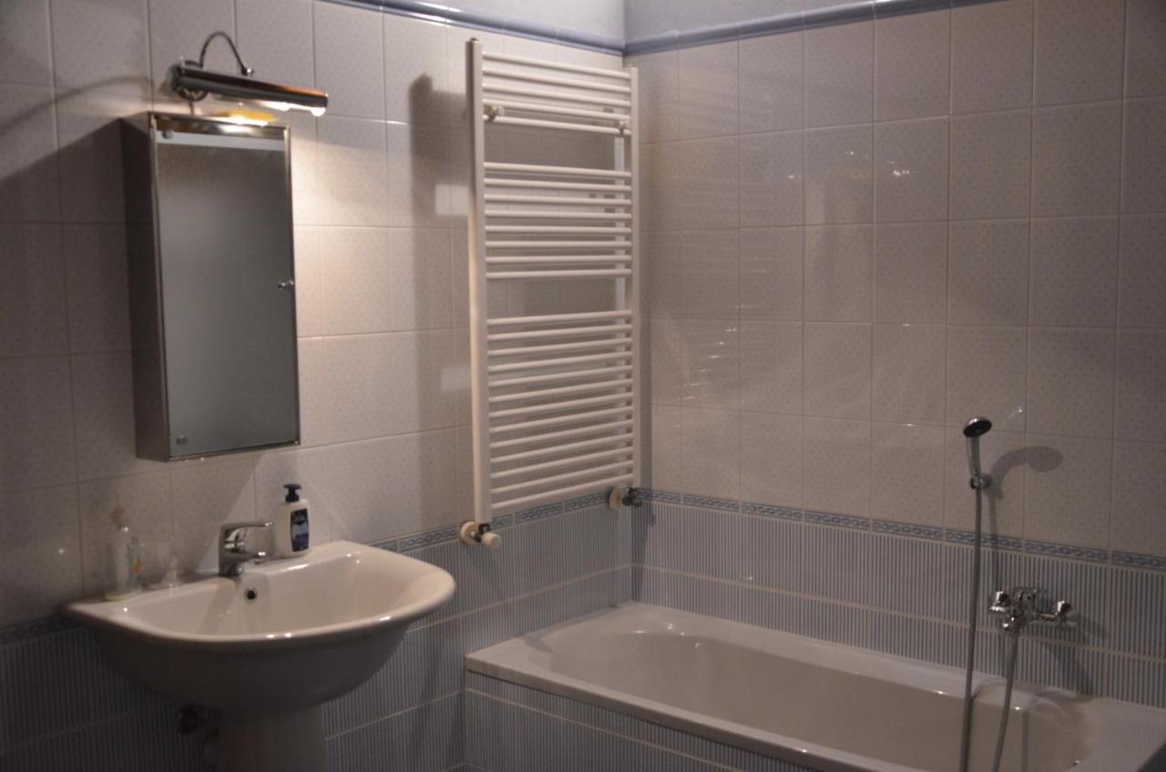 B&B Il Castelletto Pinerolo Bagian luar foto